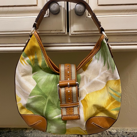 Michael Kors Handbags - Michael Kors leaf print boho purse with dust bag